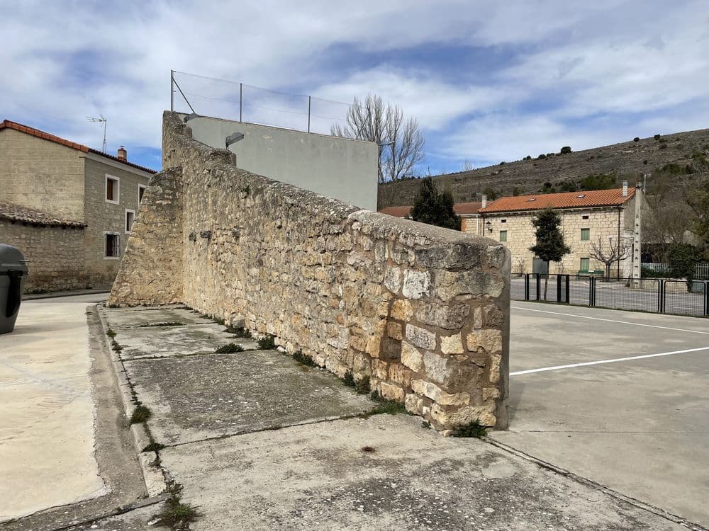 Frontón de Cañizar de Argaño