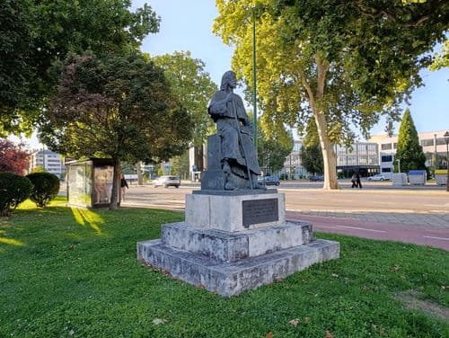 Estatua homenaje al Peregrino