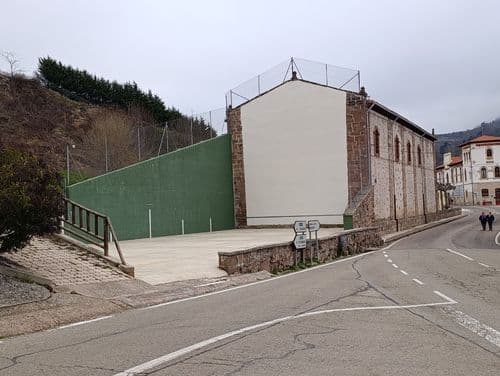 Frontón de San Roque