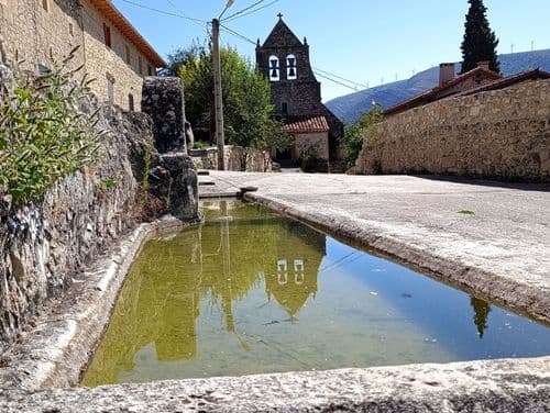 Fuente de Argés