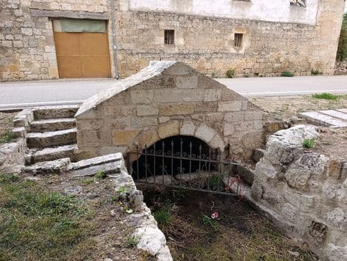 Fuente de San Román