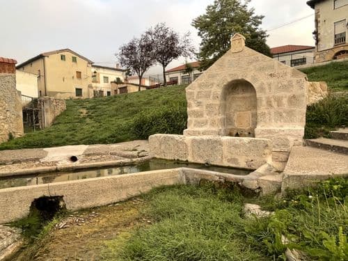 Fuente y lavadero de Trespaderne