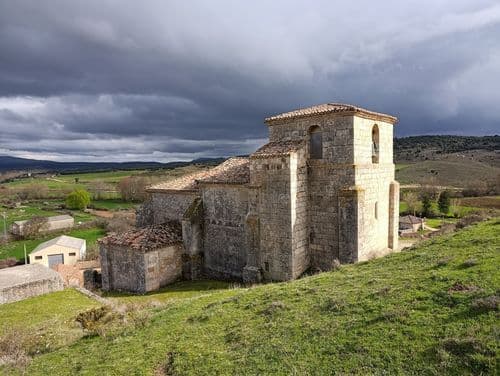 Iglesia de San Miguel en Los Ausines