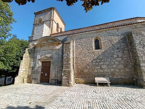 Iglesia de Santa María en Buniel