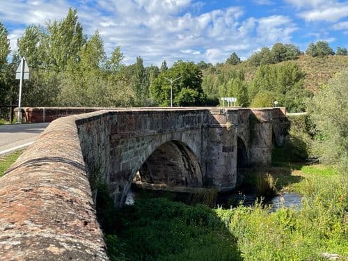 Puente Medieval de Villasur de Herreros
