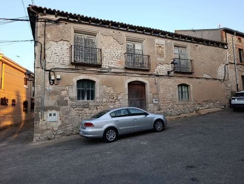Palacio Arzobispal de Villafruela