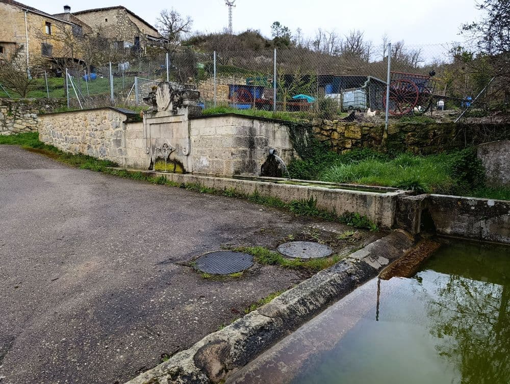 Fuente de Santa María