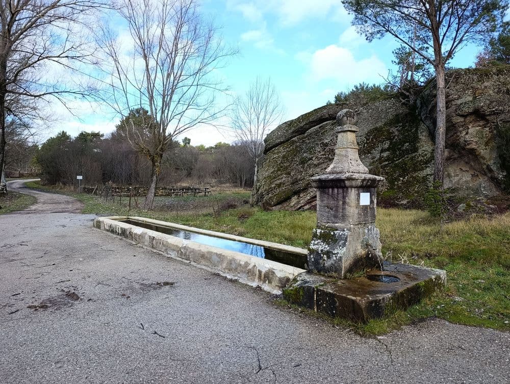 Fuente y Abrevadero de Rabanera del Pinar