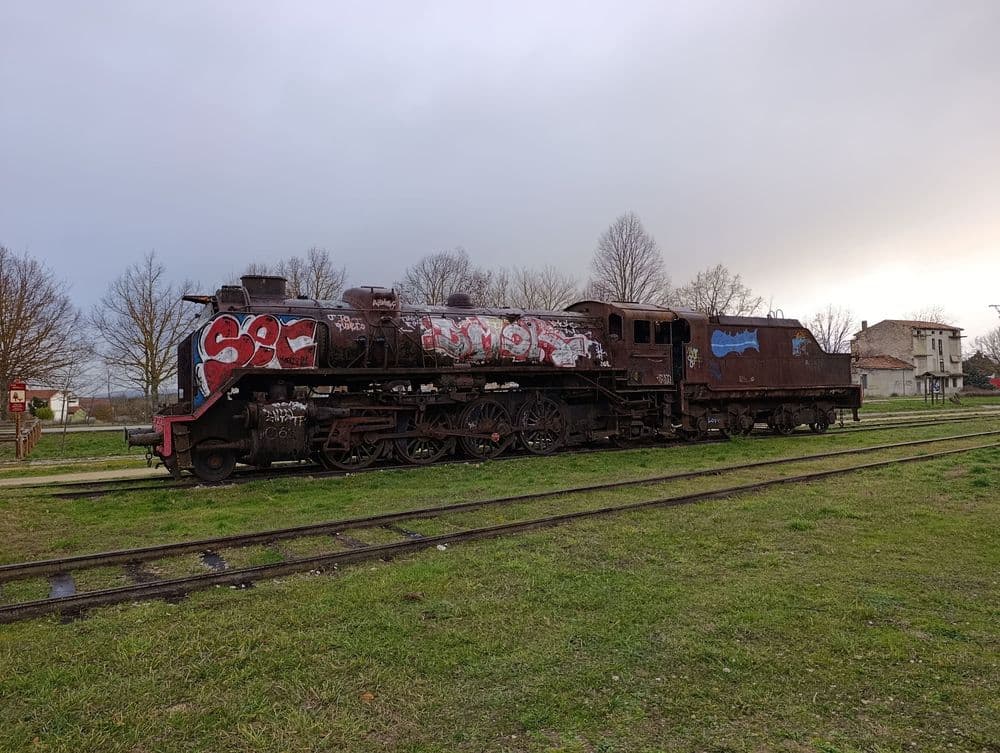 Locomotora Mikado de Horna