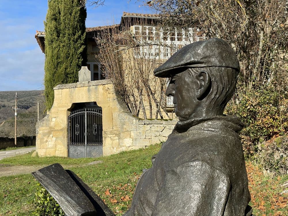 Monumento Miguel Delibes