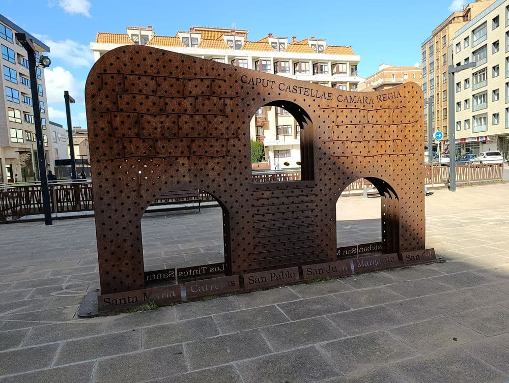 Monumento "Puertas de la Muralla"