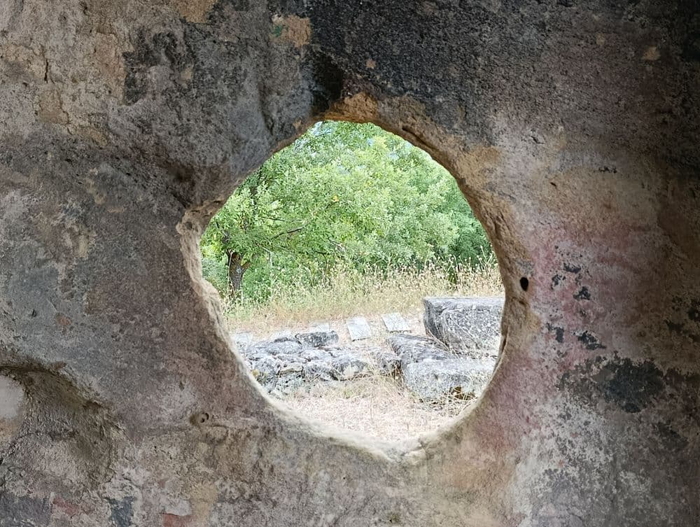 Necrópolis de Santa María de Tejuela