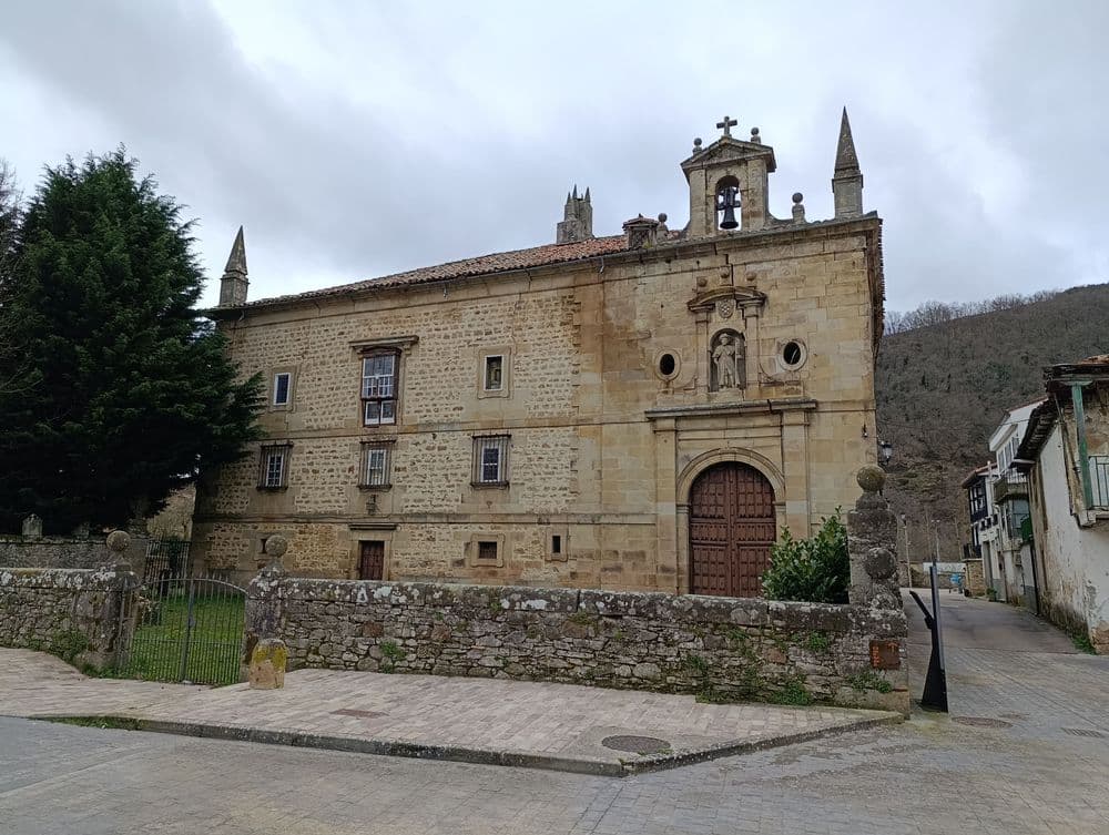 Palacio de los Cuevas Velasco