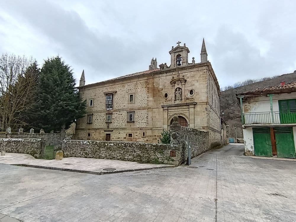 Palacio de los Cuevas Velasco