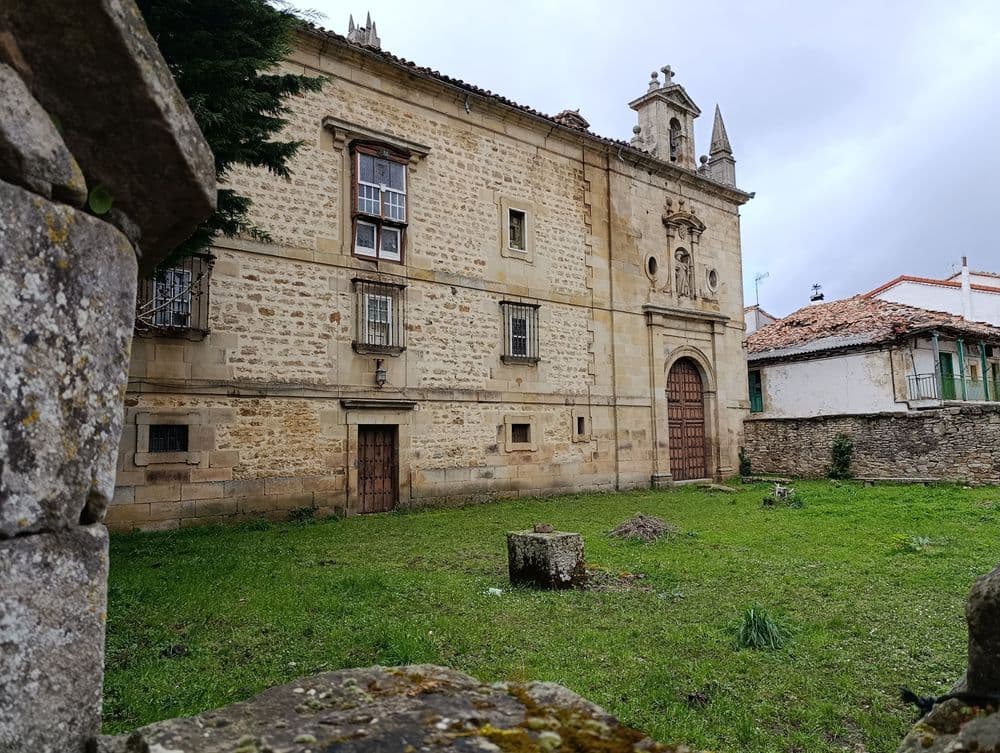 Palacio de los Cuevas Velasco