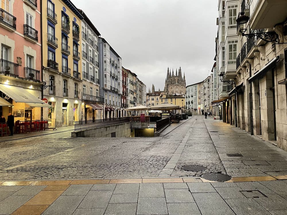 Plaza Huerto del Rey o de la Flora