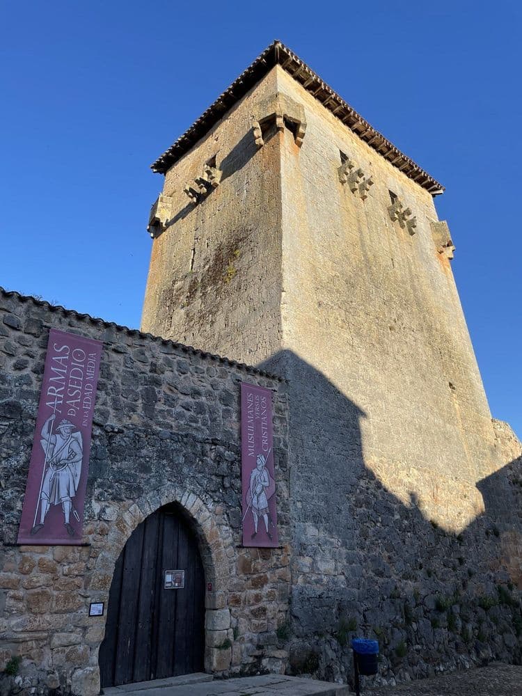 Torreón de Fernán González