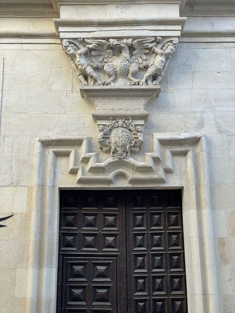 Palacio de los Martínez-España y Ordoño-Rosales