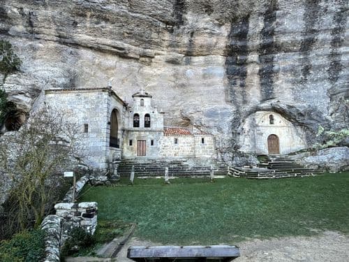 Ermita de San Tirso y San Bernabé