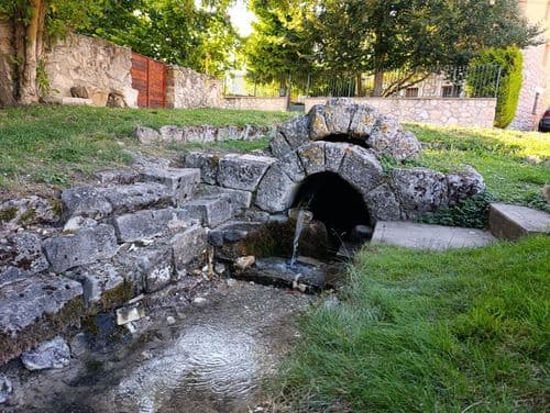 Fuente medieval de Villalval