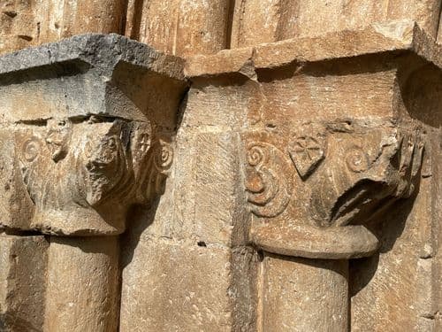 Iglesia de Santa María en Puente Arenas