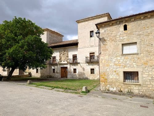 Palacio de Abajo – Palacio del Arzobispo o Fernández-Zorrilla