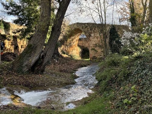 Puente medieval de Lences de Bureba