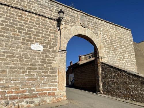 Arco del Cardenal Cisneros