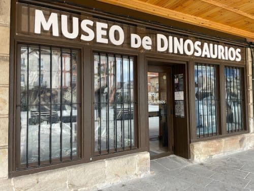 Museo de dinosaurios de Salas de los Infantes